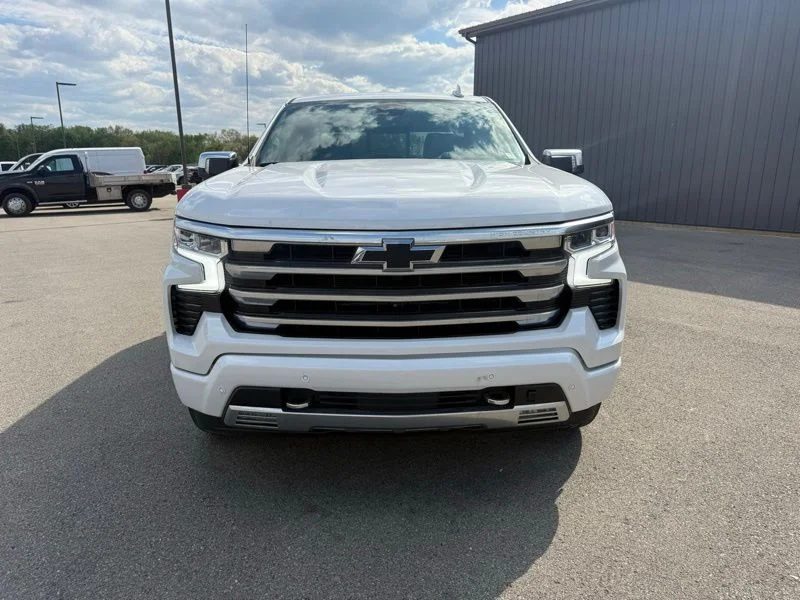 Used 2023 Beige Chevrolet High Country image 8
