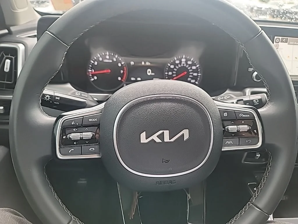Certified Used 2023 Silver Kia S image 21