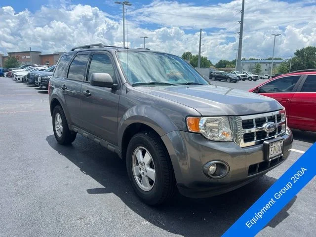 Used 2012  Ford XLT image 2