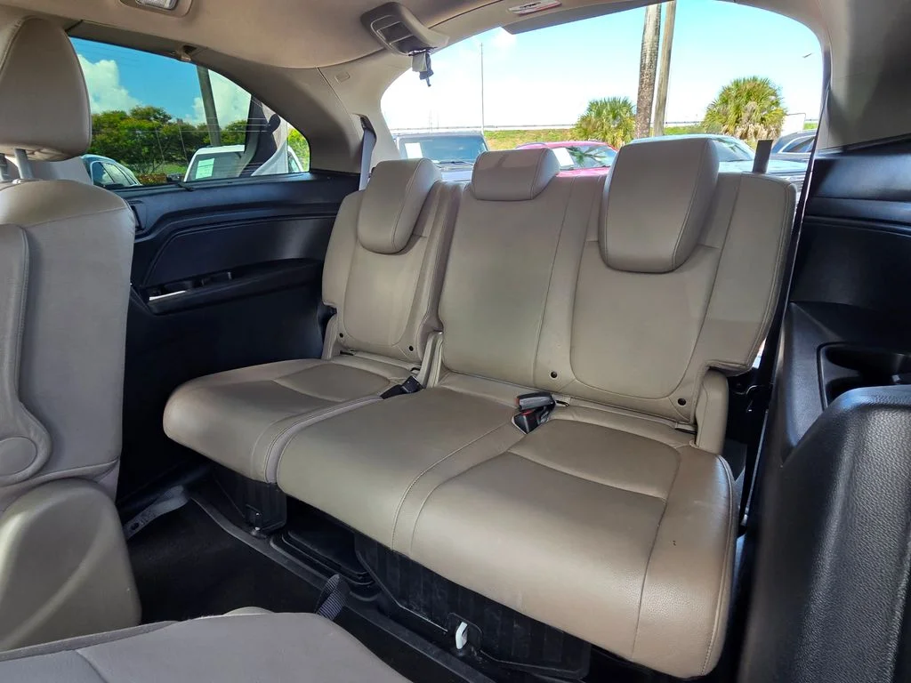 Used 2024 White Honda Touring image 22