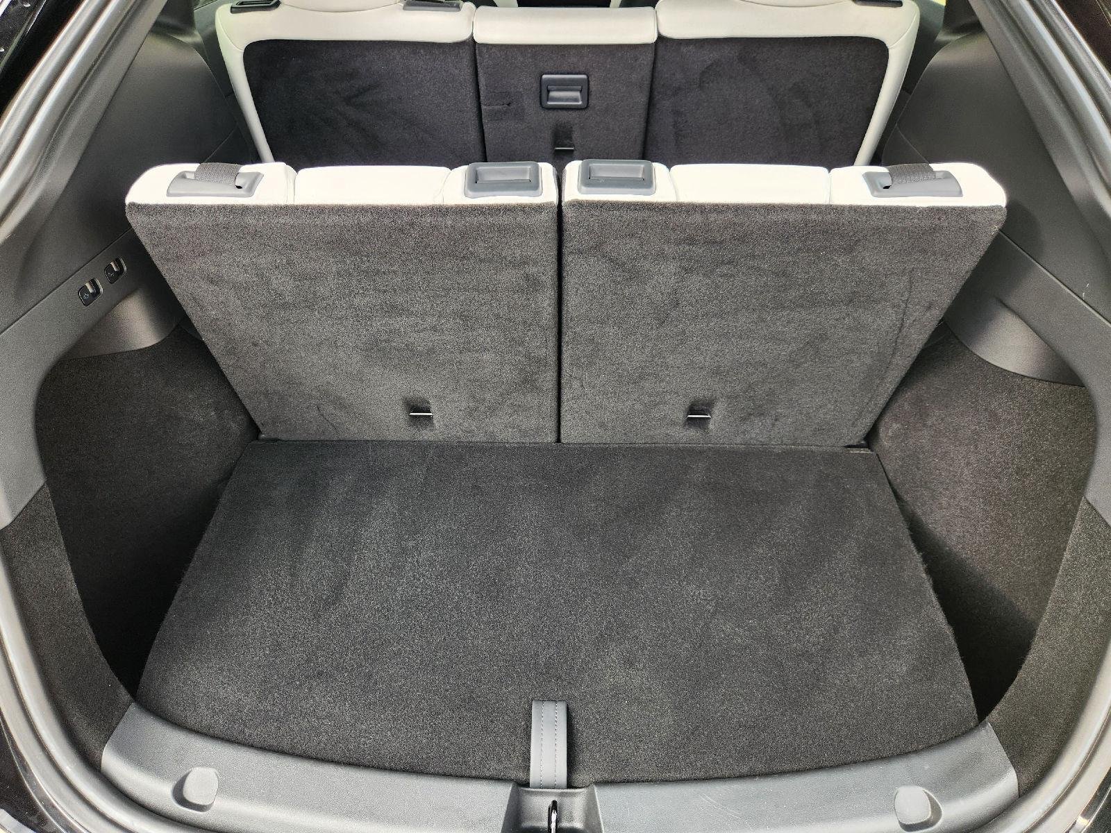 2023 Tesla Model Y photo 33 of 33