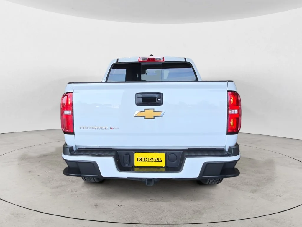 Used 2018 SUMMIT WHITE Chevrolet 4WD Z71 image 10