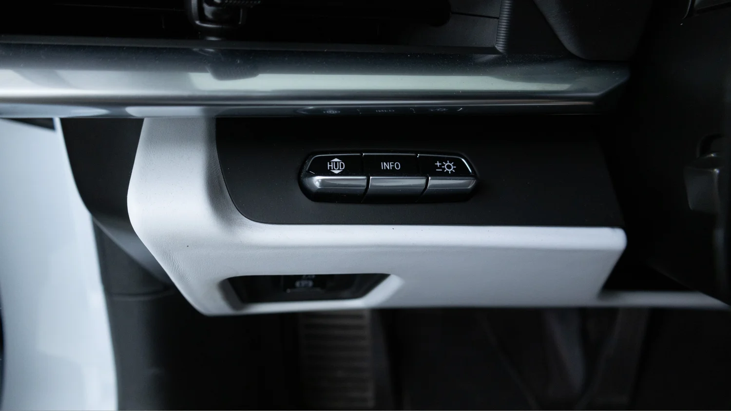 Used 2024 White Chevrolet Z06 image 22