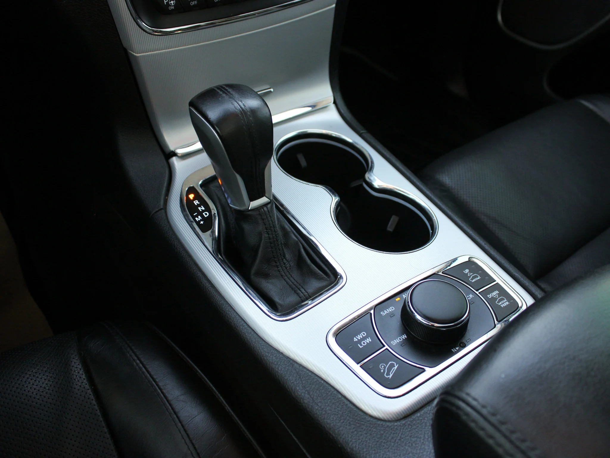 Certified Used 2018 White Jeep Summit * Mechanic Special | Winter Tires | Skid Plates | Harman/Kardon | Adaptive Cruise image 25