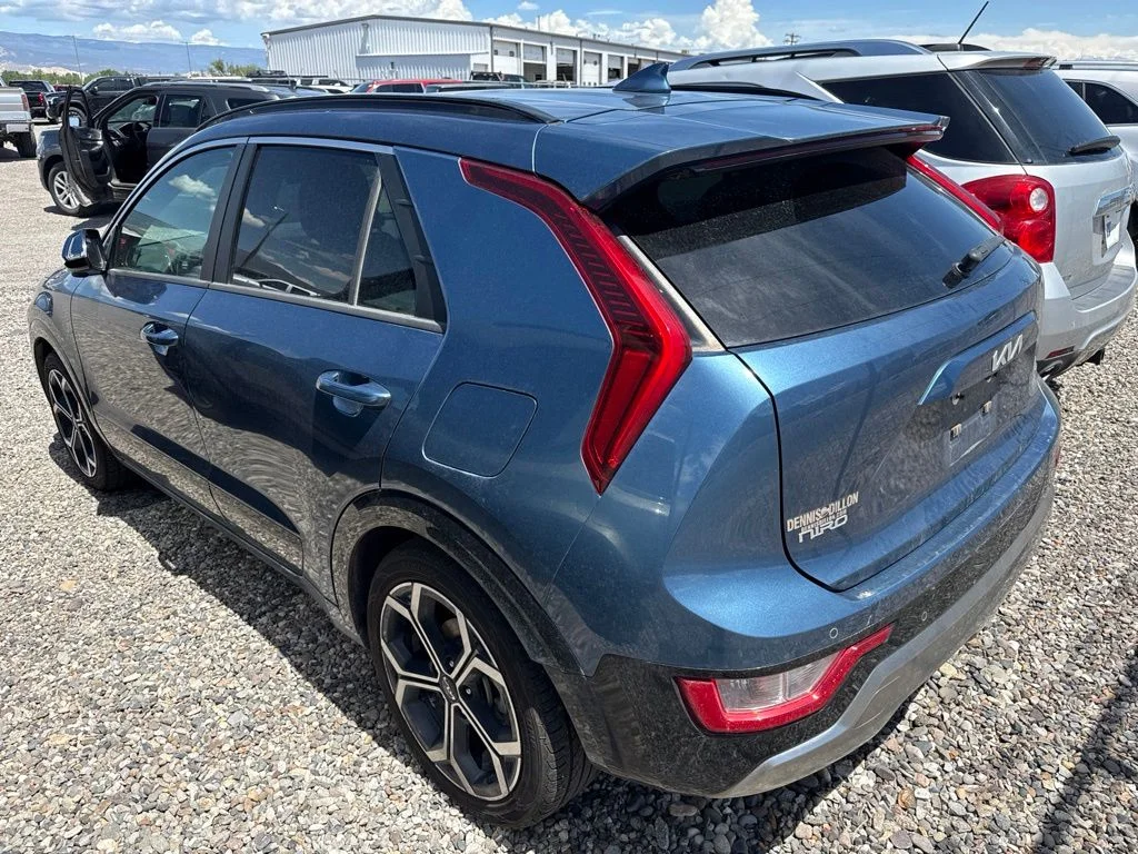 Used 2023 Mineral Blue Kia EX Touring image 21