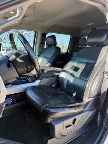 Used 2017 White Ford Lariat image 13