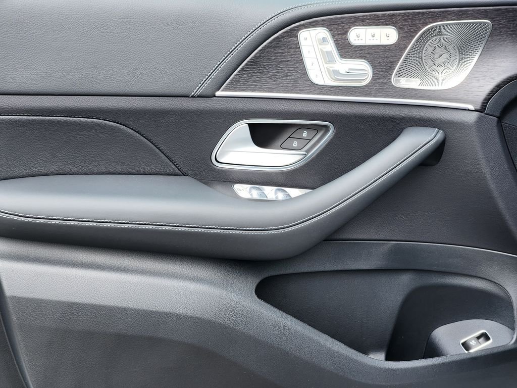 New 2026 MANUFAKTUR Alpine Grey Mercedes-Benz AMG® GLE 53 COUPE image 12