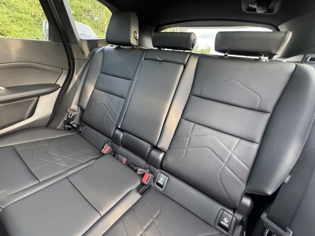 New 2026 Black Sapphire Metallic BMW xDrive28i image 23
