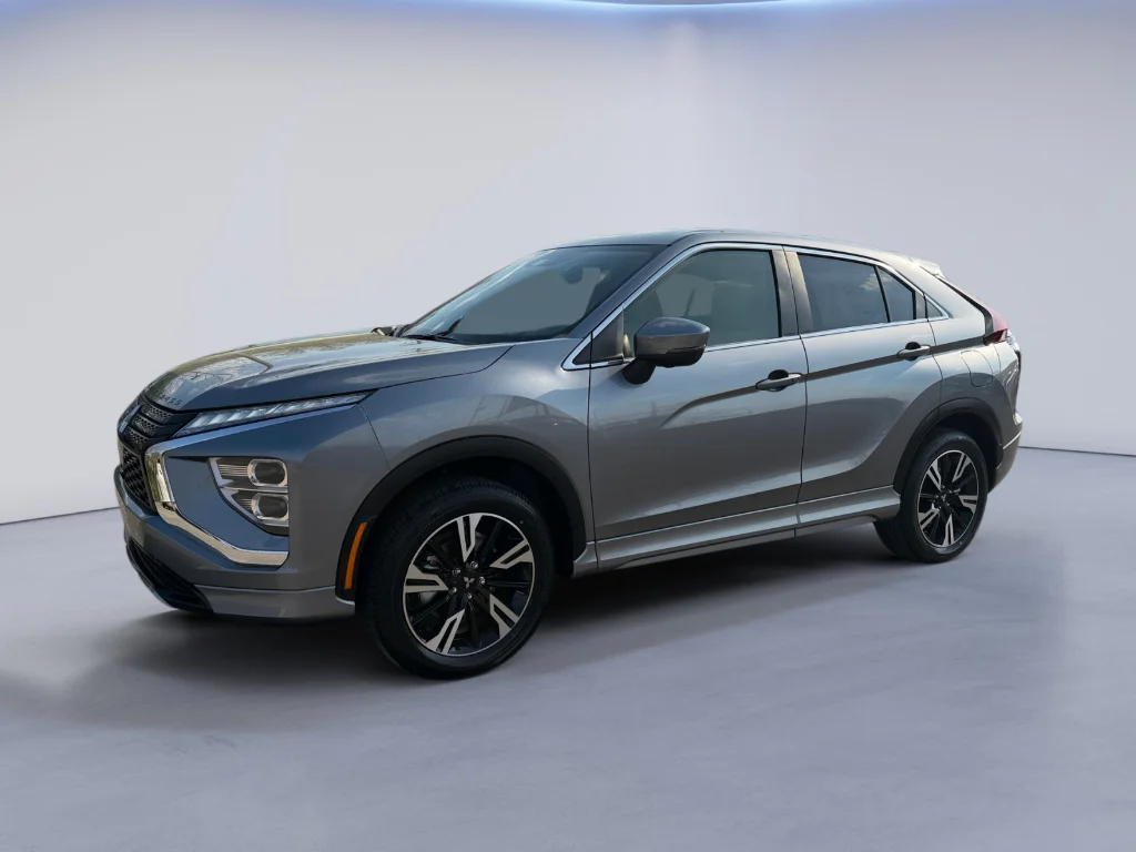 New 2026 Mercury Gray Metallic Mitsubishi SEL image 7
