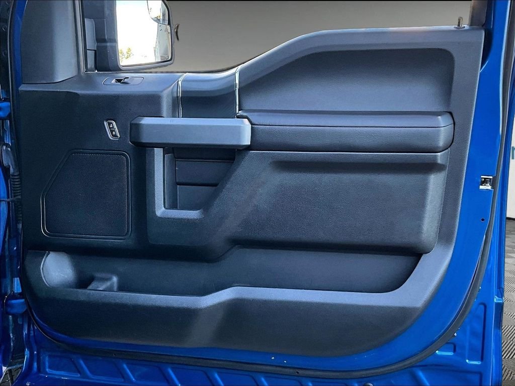 Used 2018 Lightning Blue Ford XLT image 12