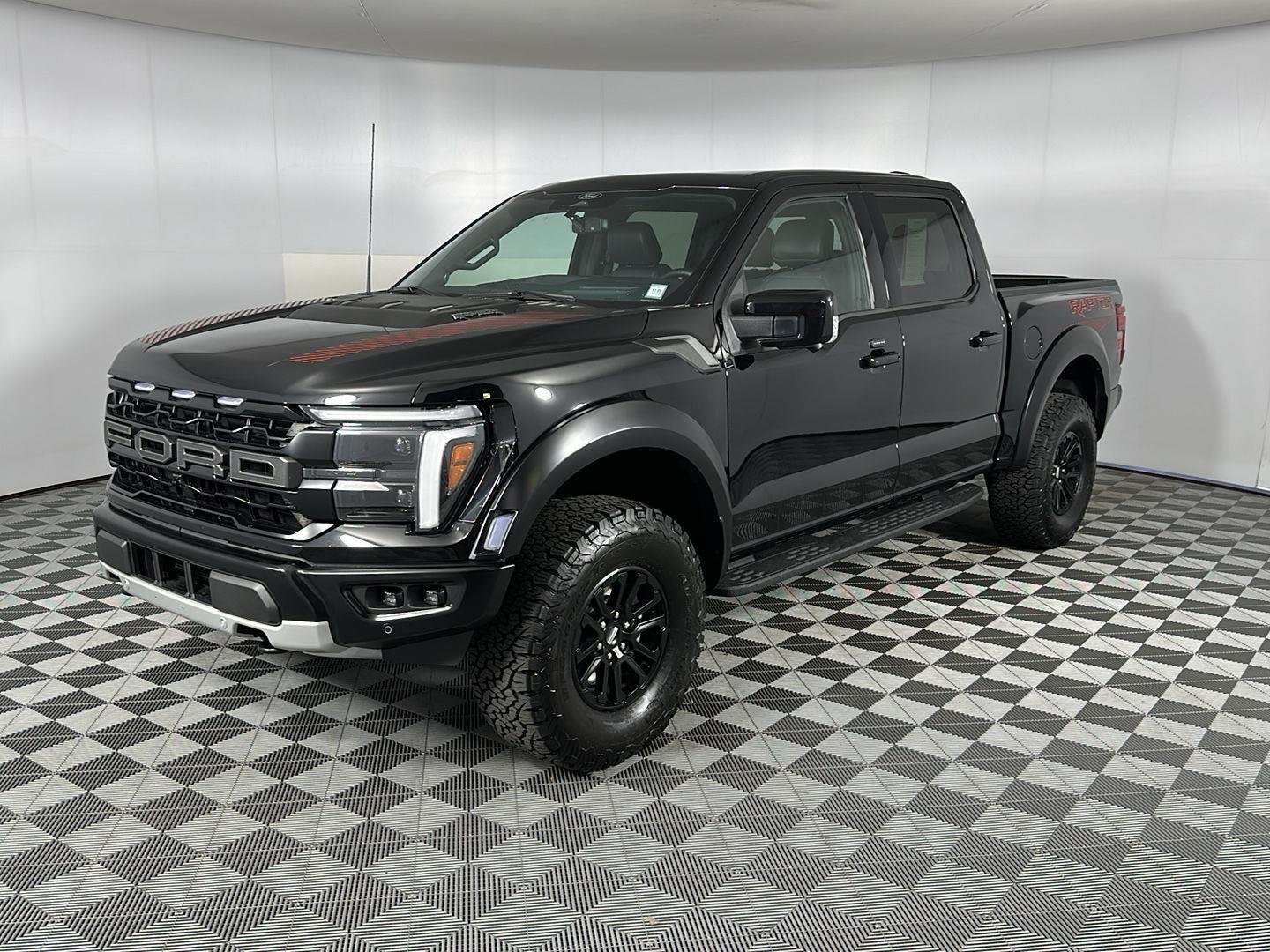 Used 2025 Agate Black Metallic Ford Raptor image 13