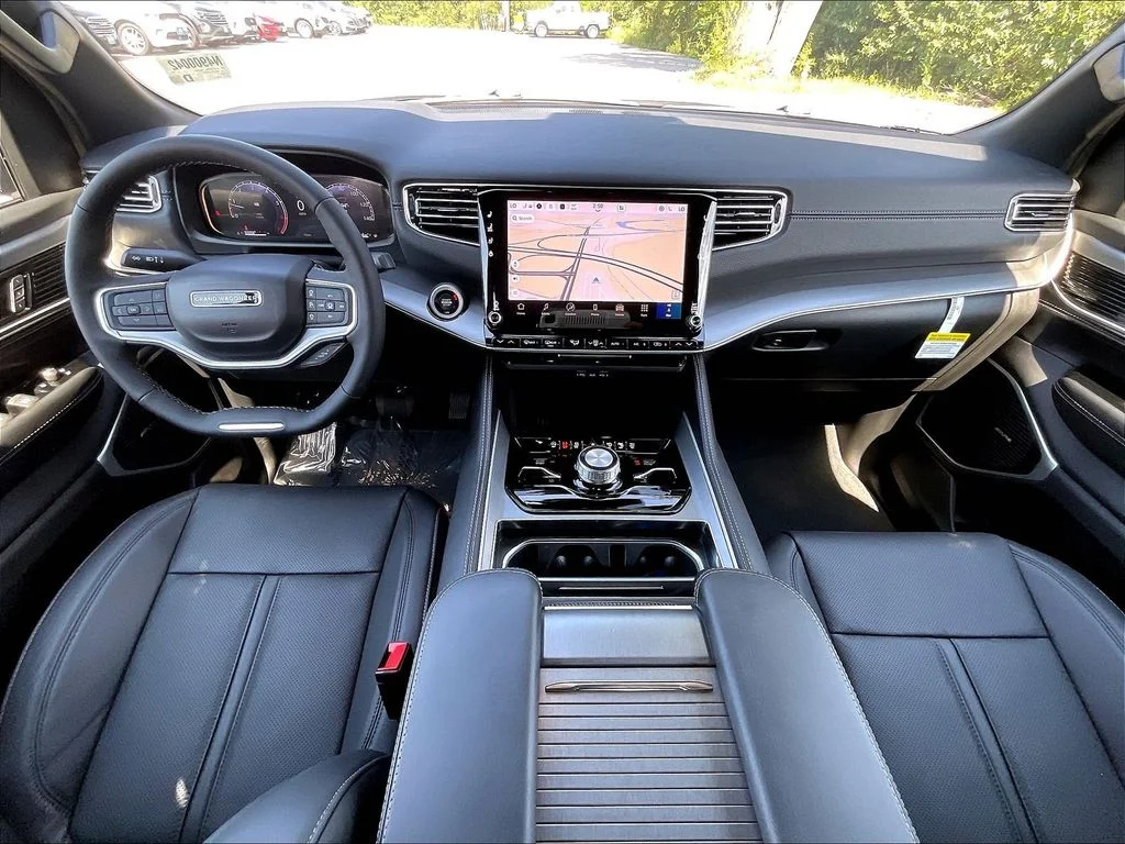 New 2026 High Gloss Black Jeep Limited Altitude image 12
