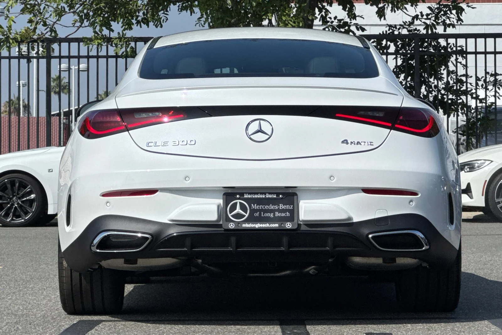 New 2027 MANUFAKTUR Moonlight White Metallic Mercedes-Benz CLE 300 image 5