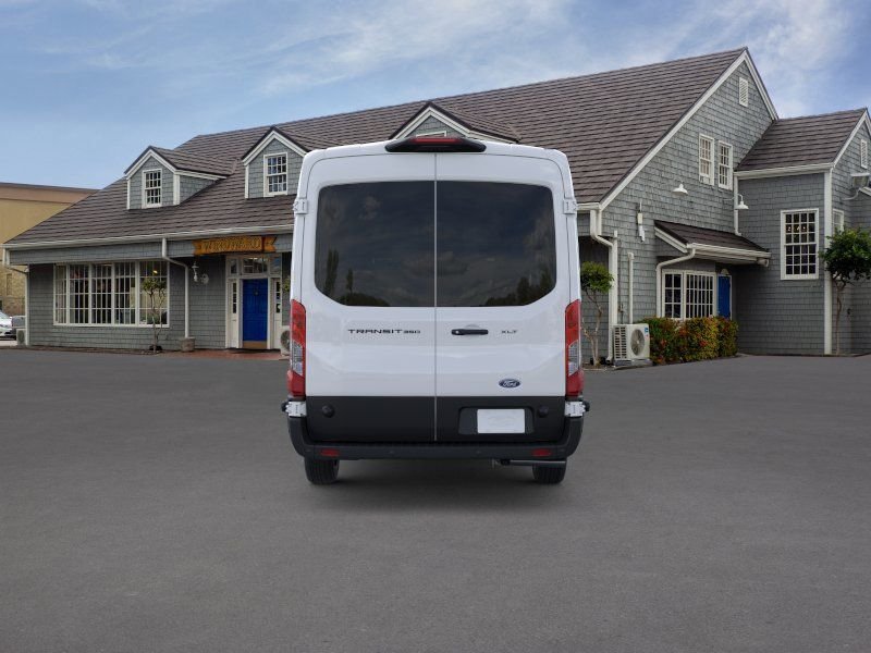 New 2026 Oxford White Ford XLT image 5
