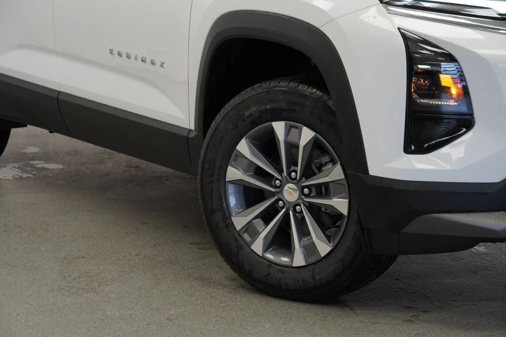 New 2026 Summit White Chevrolet LT image 9