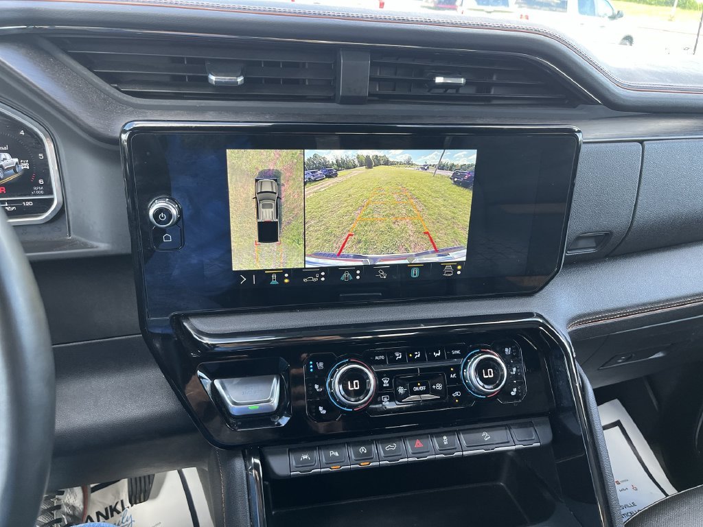 Used 2023 White GMC AT4 image 23