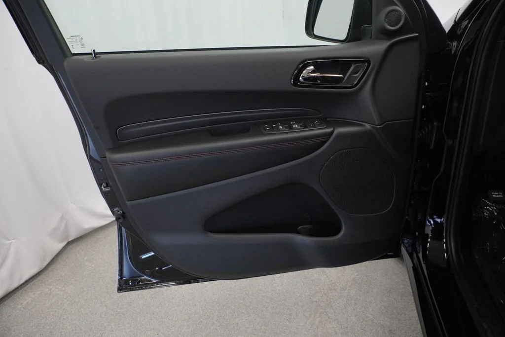 New 2026 Diamond Black Clear-Coat Exterior Paint Dodge GT image 28
