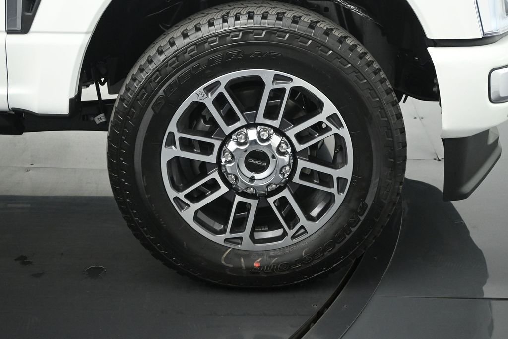 New 2026 Star White Metallic Tri-Coat Ford Platinum image 25