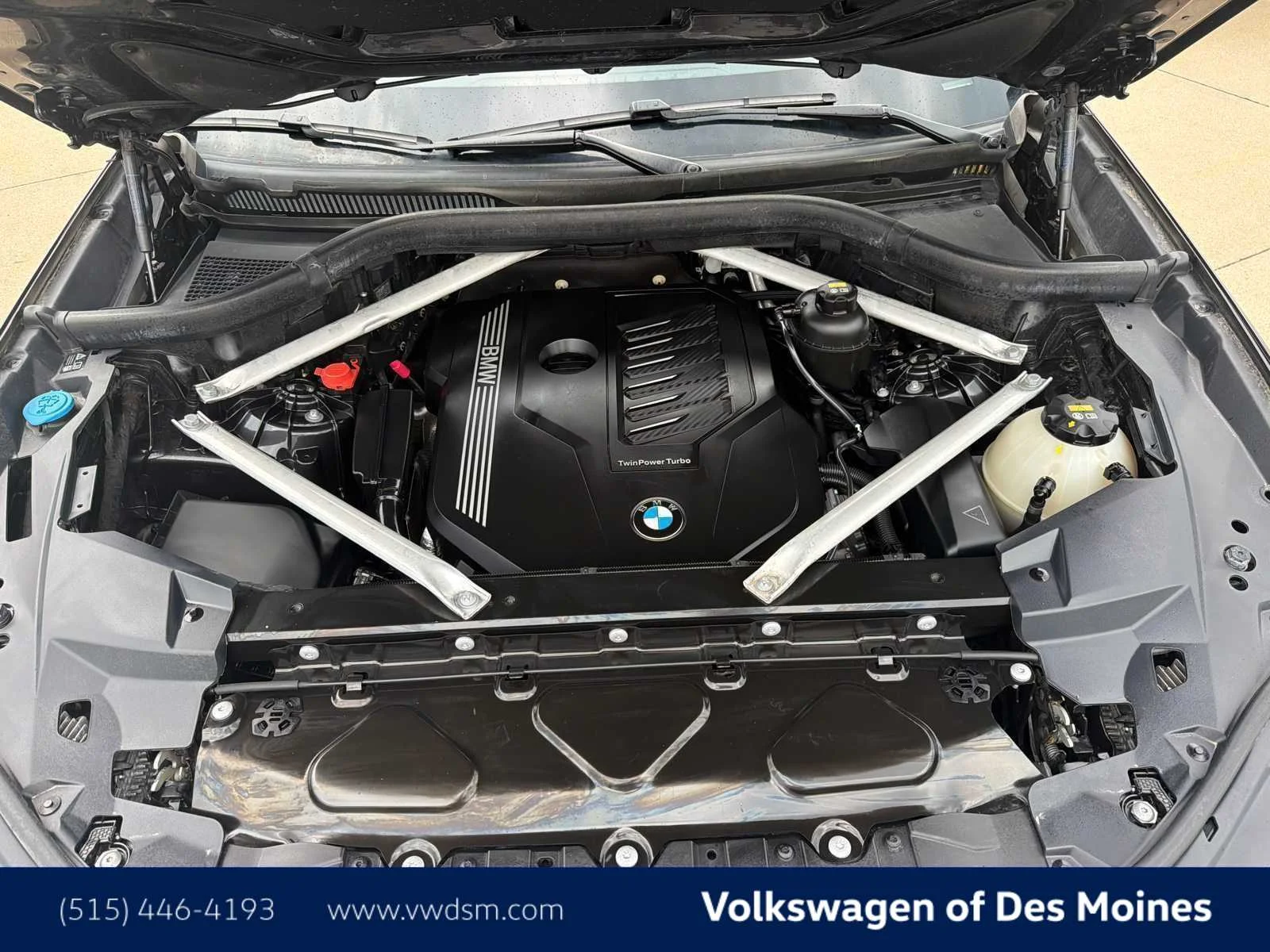 Used 2019 Dark Graphite Metallic BMW xDrive40i image 9