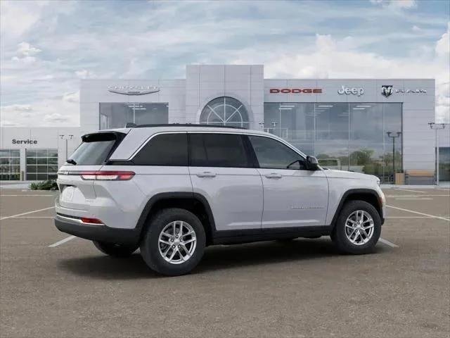 2025 Jeep Grand Cherokee Laredo - Photo 50