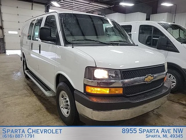 2024 Chevrolet Express 2500 Work Van HD's photo