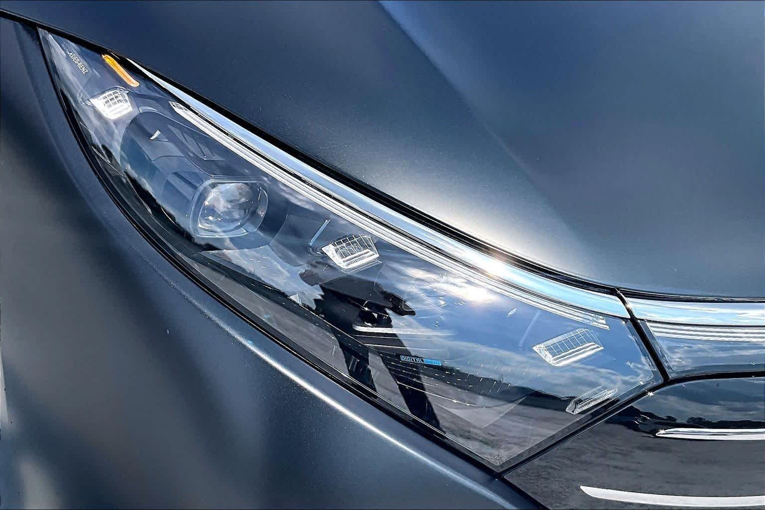Used 2026 MANUFAKTUR Signature Night Black Magno Mercedes-Benz EQS 580 image 27