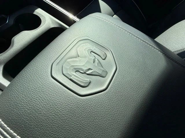 2025 RAM 2500 Laramie - Photo 32