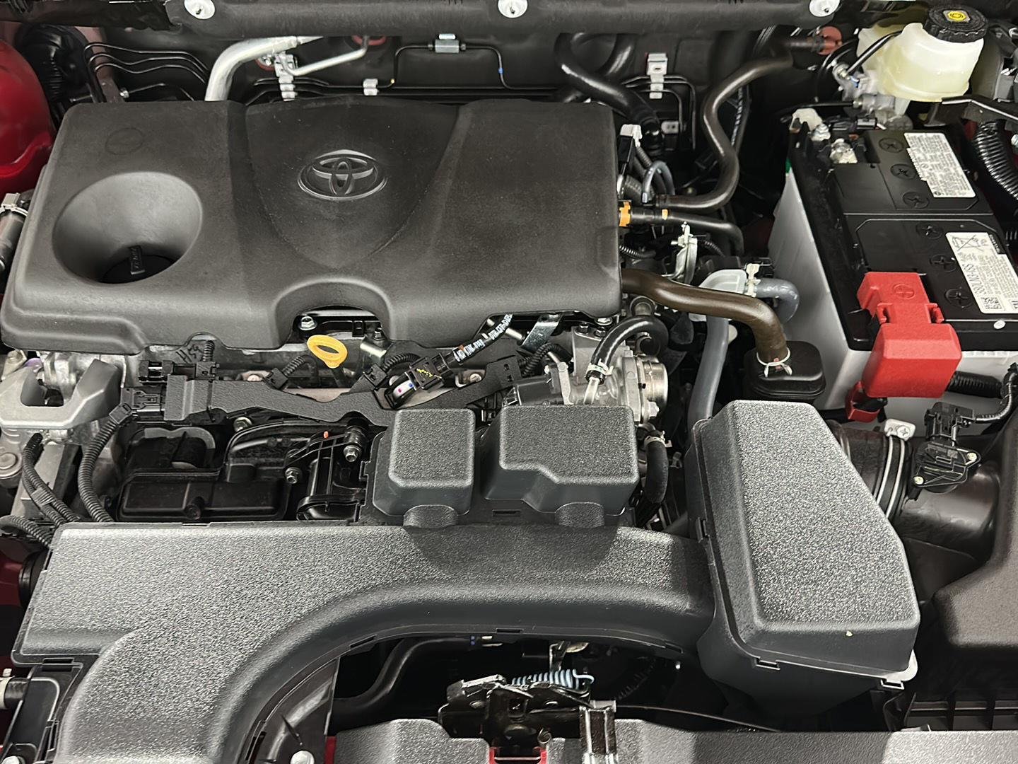 Used 2025 Ruby Flare Pearl Toyota XLE image 26