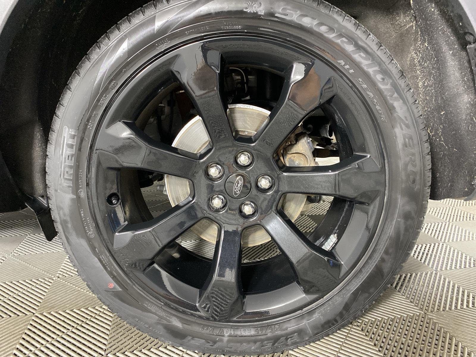 Used 2023 Carbonized Gray Ford ST-Line image 12
