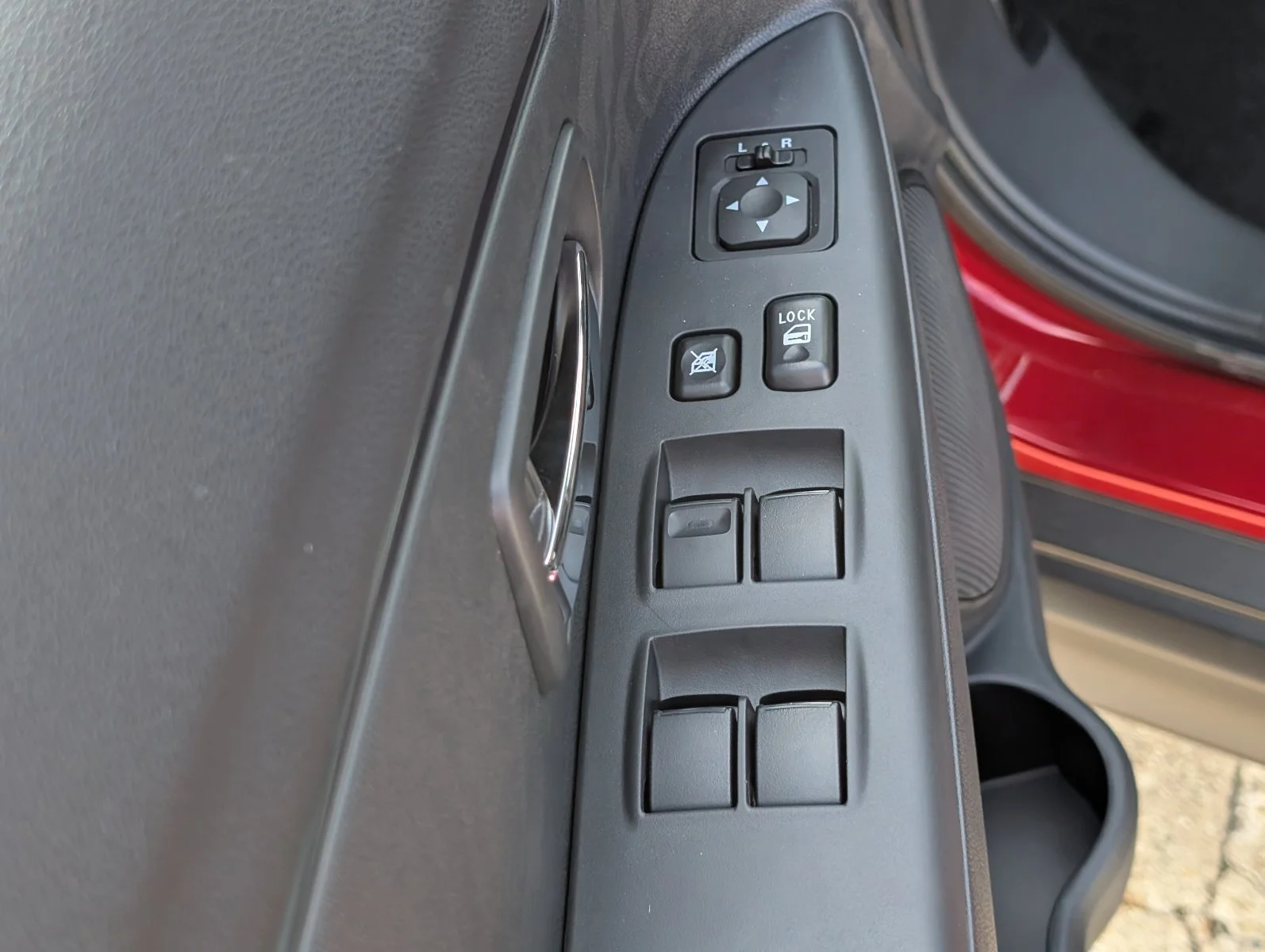 New 2027  Mitsubishi 2.0 ES image 16
