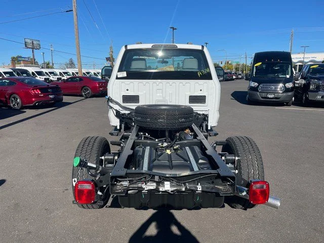 2026 Ford F-350 Super Duty Chassis Cab XL - Photo 11