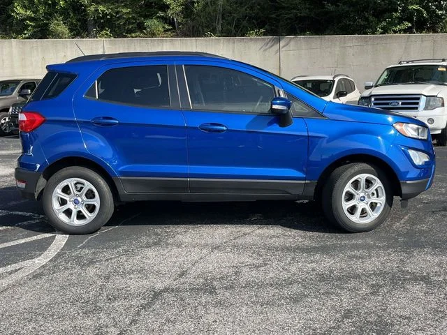 Certified Used 2021 Lightning Blue Metallic Ford SE image 2