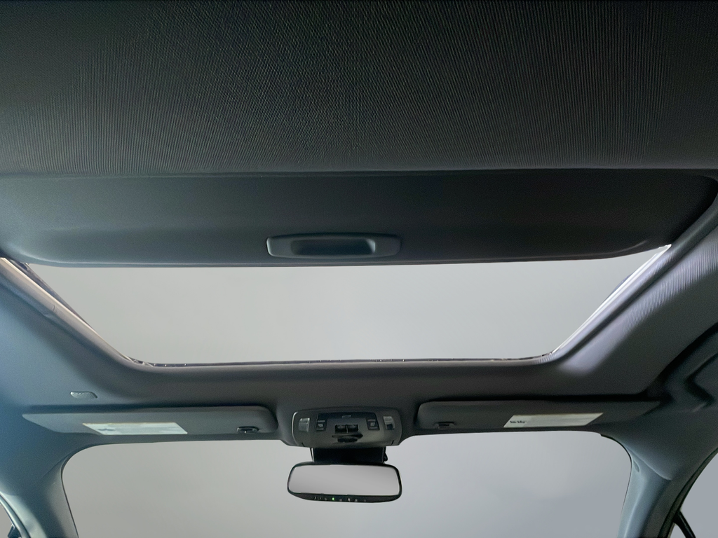 Used 2022  Toyota XLE image 19