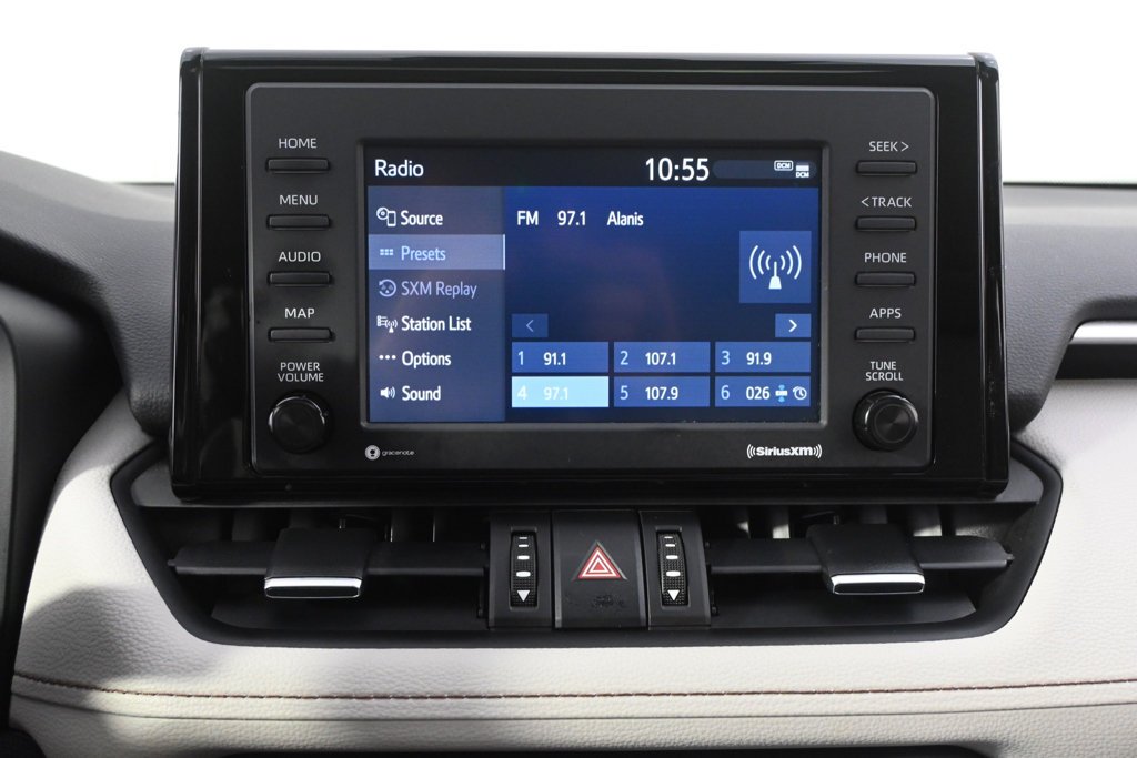 Used 2022 Pearl Toyota XLE Premium image 28
