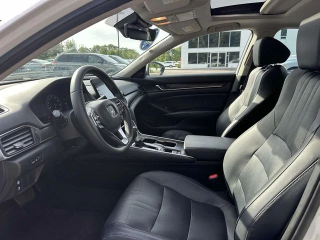 Certified Used 2018 Platinum White Pearl Honda EX-L image 15