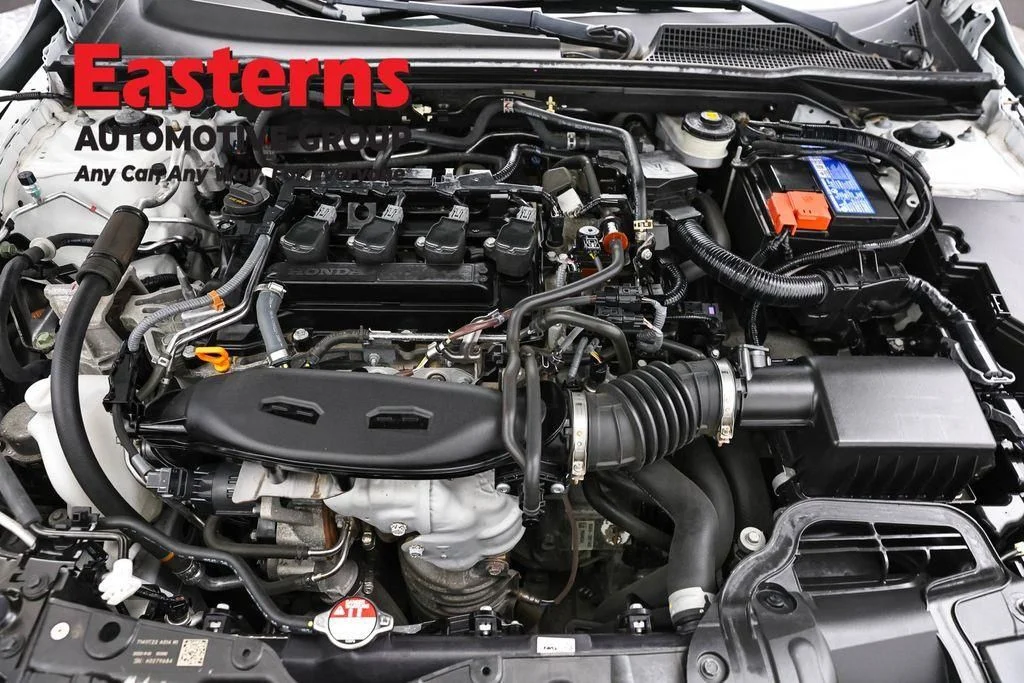 Used 2023 White Honda EX image 8