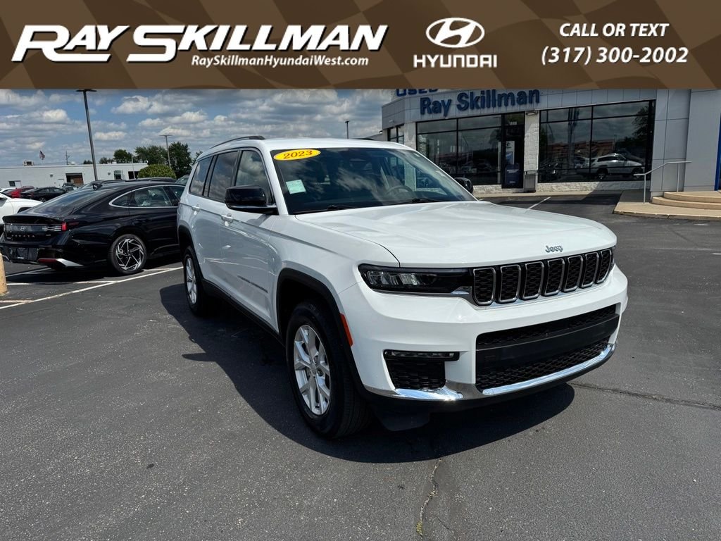 Used 2023 Bright White Clearcoat Jeep Limited image 1