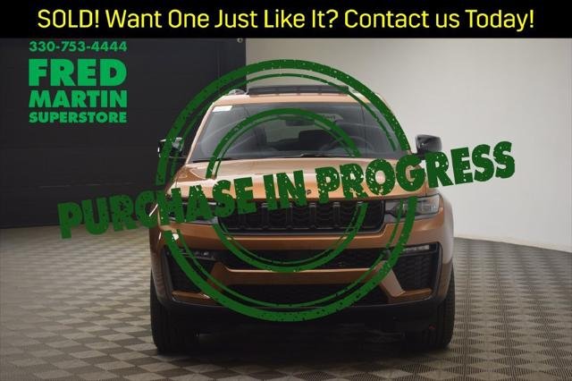 New 2026 Copper Shino Metallic Clear-Coat Exterior Paint Jeep Limited image 2