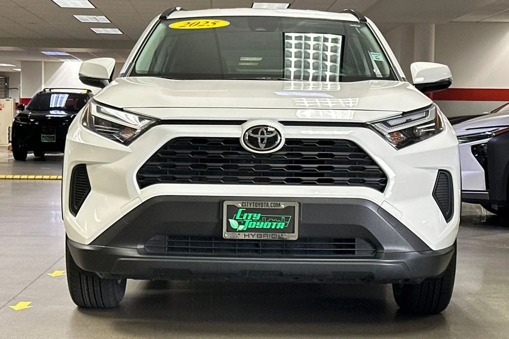 Certified Used 2025 White Toyota LE image 9