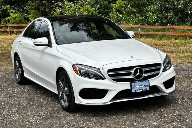Used 2015  Mercedes-Benz C 300 image 1
