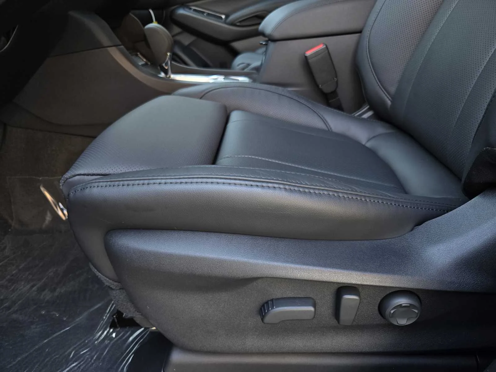 2026 Subaru Ascent Touring - Photo 15