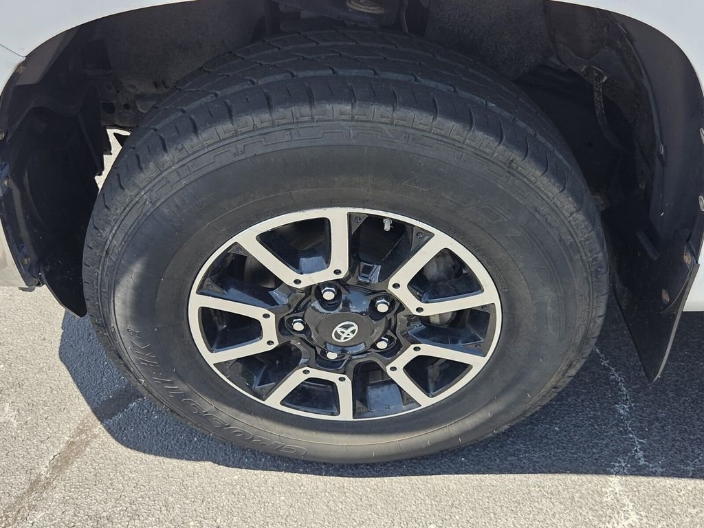 2017 Toyota Tundra SR5 - Photo 16
