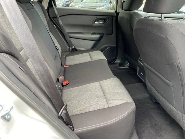 2025 Nissan Rogue SV - Photo 28