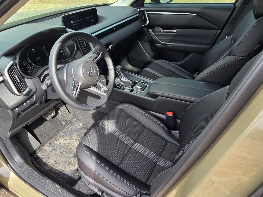 Used 2026 Zircon Sand Metallic Mazda 2.5 S Meridian Edition image 22