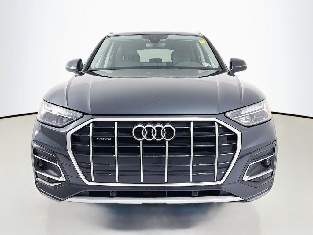 Used 2021 Manhattan Gray Metallic Audi Premium 45 TFSI quattro image 2