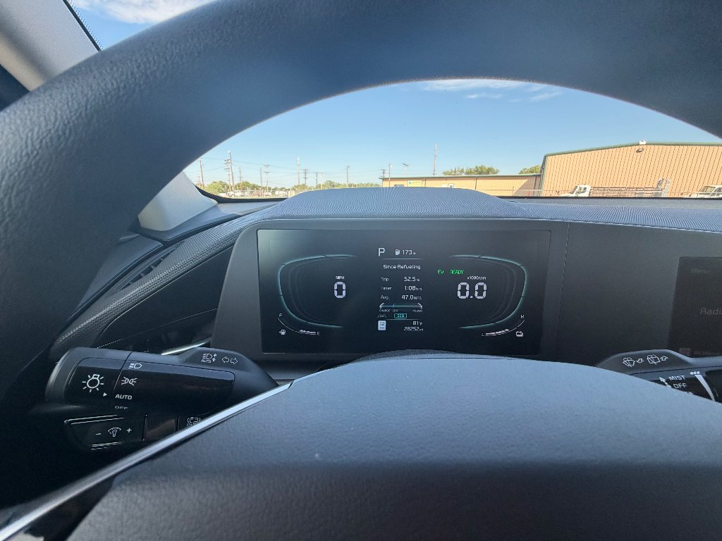 Used 2025 Steel Gray Kia LX image 24