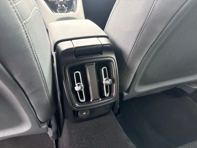 Used 2022 Snow Polestar Long Range Dual Motor image 20