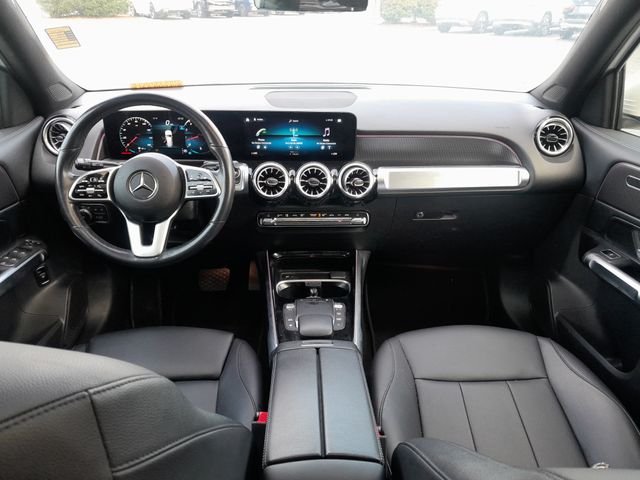 Used 2022 Polar White Mercedes-Benz GLB 250 image 17