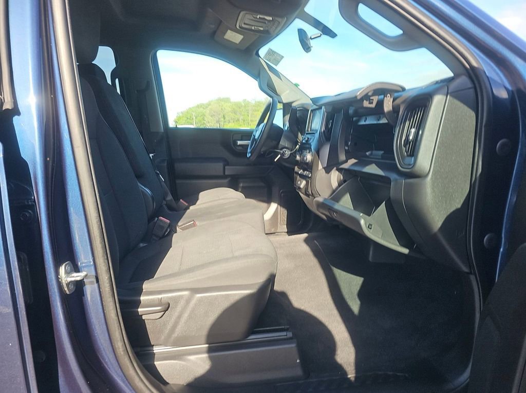 Used 2020 NORTHSKY BLUE METALLIC Chevrolet Custom image 6