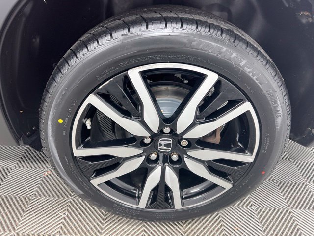 Used 2022 Red Honda Touring image 10